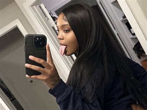 Hot Sexy Sally Sossa Bikini Pics