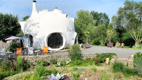 Le village des Barbapapas est à vendre Pour ceux qui rêvent de fortune