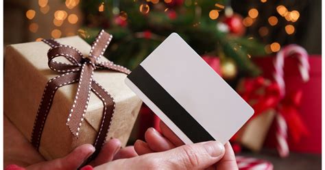 Restaurant gift cards abound on holiday wish lists this year, study finds