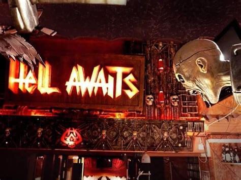 Restaurante Hell Awaits Metal Bar En Barcelona