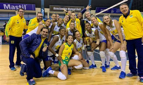 Sub 20 de vôlei feminino vence dois amistosos contra a Argentina