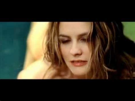 Alicia Silverstone Gets Naked For PETA YouTube