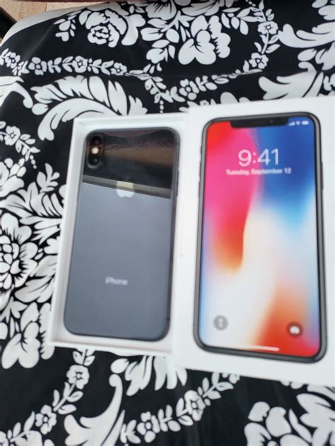 Apple IPhone XS Space Grey 256GB Box Included Excellent