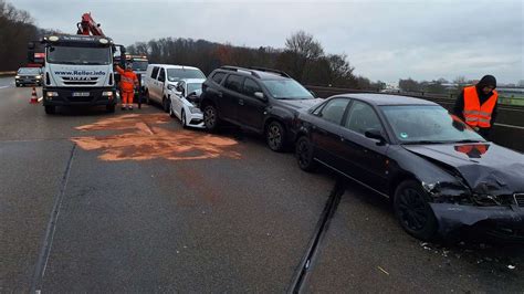 Langer Stau Richtung Frankfurt Schwerer Unfall Auf A