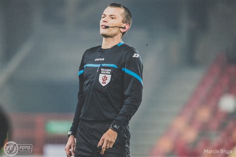 Ukasz Szczech S Dzi Meczu Kks Kalisz Widzew D