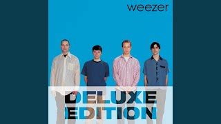 Mykel and Carli &Live& von Weezer – laut.de – Song