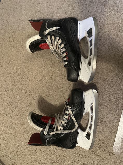 Senior Bauer Extra Wide Width 7 Vapor X Select Hockey Skates Sidelineswap