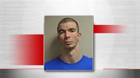 Enid Police Man Arrested After Sexting Photos To Random Woman