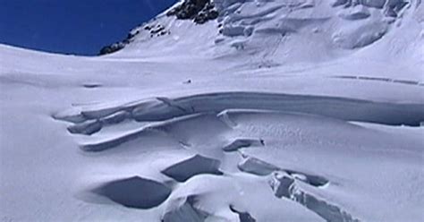 Avalanche kills nine climbers in French Alps