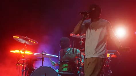 Twenty One Pilots Sorprendi Con Cover De Blink En Lollapalooza