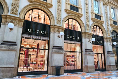 Gucci Vs Louis Vuitton Which Luxury Brand Is Best Slingo Blog