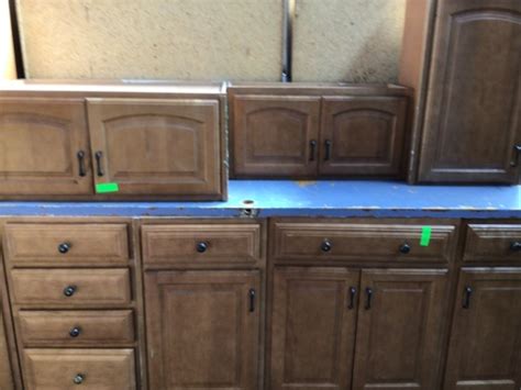 Kitchen Cabinet SET - 9 PC Cabinet Set - Construction Junction