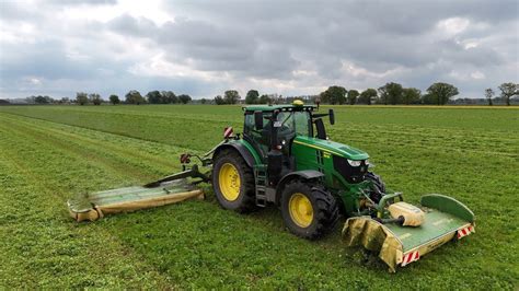 John Deere R Mit Krone Easycut B M Hkombi Klee M Hen K