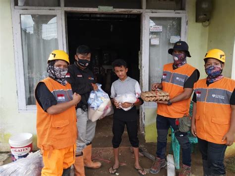 Rumah Zakat Salurkan 25 Paket Bantuan Untuk Korban Banjir Republika