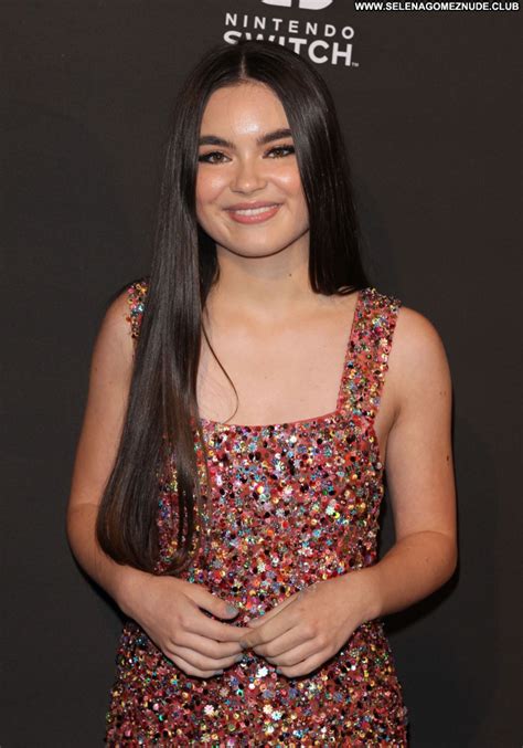 Landry Bender No Source Celebrity Sexy Beautiful Babe Posing Hot