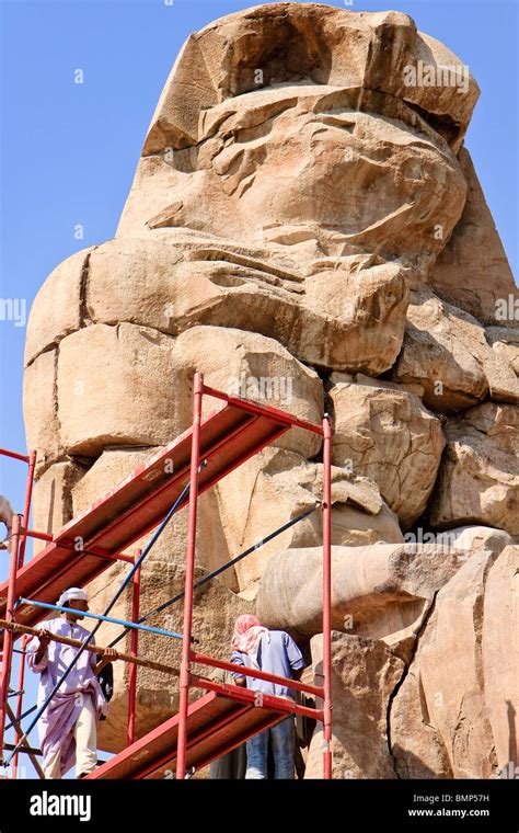 Egypt Luxor Colossi Of Memnon Stock Photo Alamy