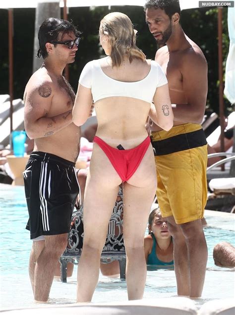 Sophie Turner Ass Bikini At The Delano Pool In Miami Aug Nudbay