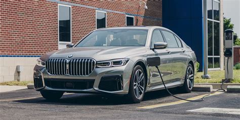 2020 Bmw 745e Xdrive Plug In Hybrid Struggles As A Green Machine