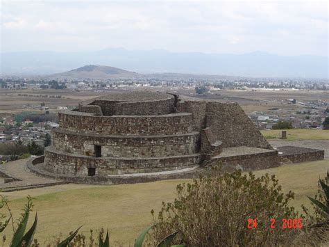 Explore Calixtlahuaca An Ancient Aztec City In Toluca