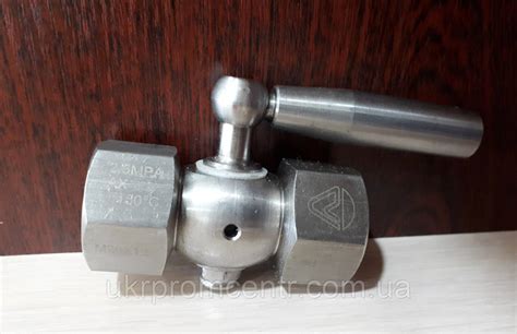 Кран нержавеющий трехходовой точеный с ручкой для манометра: продажа ...