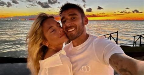 Las increíbles fotos hot de la novia del Toto Salvio en las playas de México NoticiasNet