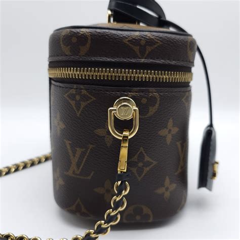 Louis Vuitton Vanity Pm Monogram Reverse Dr Runway