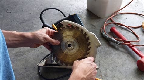 How To Put In A Circular Saw Blade Which Way Should The Teeth On A