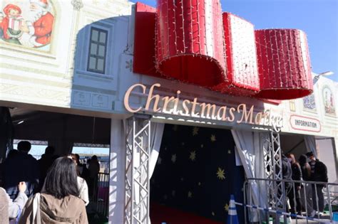 クリスマスマーケットin横浜赤レンガ倉庫に行ってきました！！キッチンカーにワークショップ、かわいい雑貨はお友達へのプレゼントに。高さ約10mの