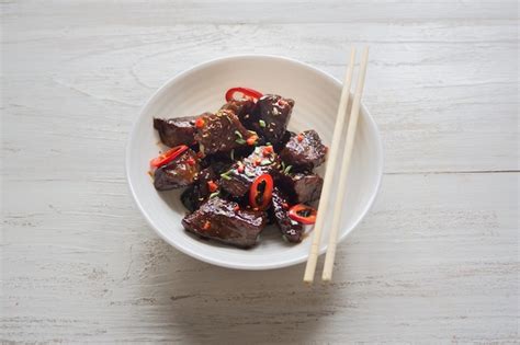 Premium Photo Mongolian Beef Crispy Beef In Sweet And Sticky Sauce