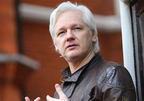 Julian Assange Sembra Un Film Ma è La Realtà Michele Diomà Sulla