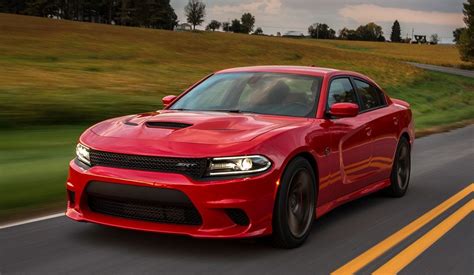 The Crazy Fun Of Drag Racing A Dodge Charger And Challenger Hellcat