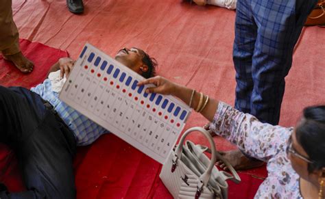 10 Poll Personnel Among 14 Dead In Bihar Due To Heatstroke