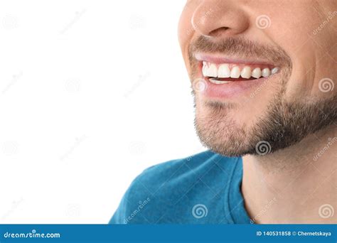 Uomo Sorridente Con I Denti Perfetti Su Fondo Bianco Fotografia Stock