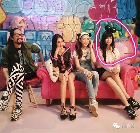 Ng Ng A Khi Nh N Th Y Th N H Nh Th T C A Hot Girl M Ng X H I Trung Qu C