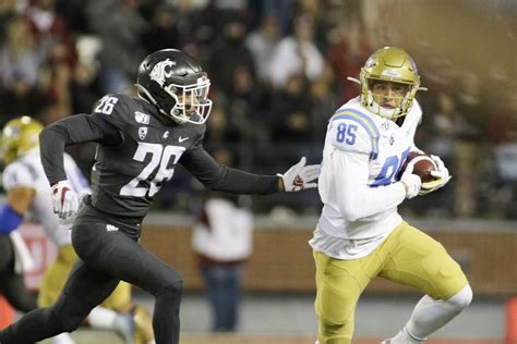 UCLA tight end Greg Dulcich beefs up his body, production - Los Angeles Times