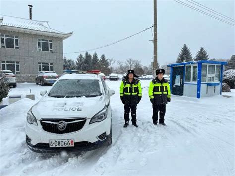 以雪为令！图们公安交警雪天执勤保通畅 守护群众平安路澎湃号·政务澎湃新闻 The Paper