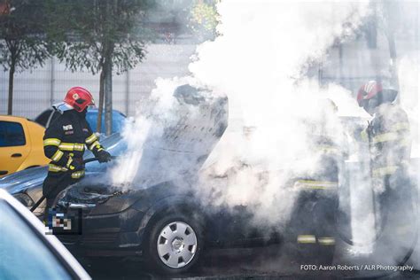 Foto Dou Ma Ini Au Fost Distruse Ntr Un Incendiu Pe Strada Fabricii