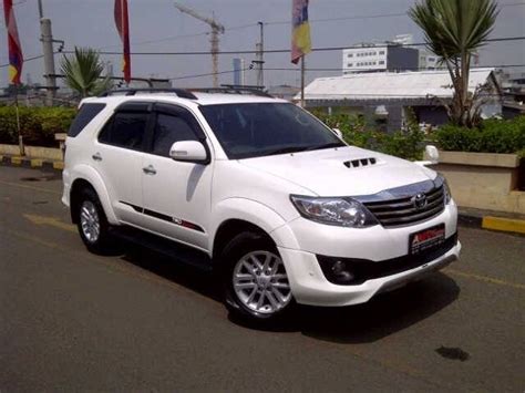 Toyota Fortuner Diesel Photo Gallery #10/10