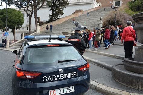 Roma Raffica Di Furti Arrestati Stranieri In Poche Ore Ma Sono