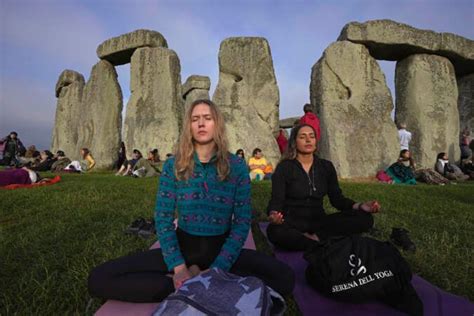 Antlers And Fancy Dress Stonehenge Welcomes 8 000 Visitors For Summer