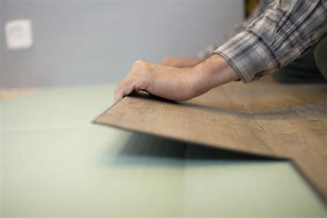 Vinyl Flooring Tiles Lvt What You Need To Know Hunker