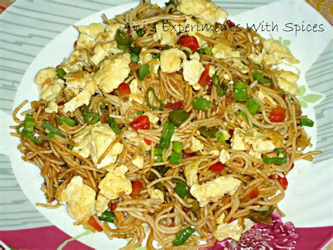 Anis Experiments With Spices Egg Chowmein ~ Street Food Kolkata