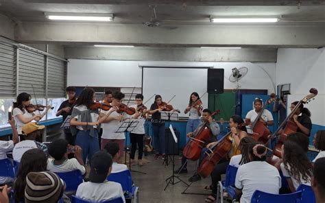 Escola Vocacionada à Música realiza Show de Talentos em Barra Mansa