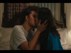 Somebody I Used To Know Nude Scenes Aznude