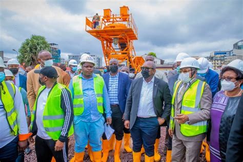 Kinshasa Sama Lukonde Constate L Volution Des Travaux De Construction