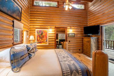 One Bedroom Luxury Cabins - Triple Creek Ranch