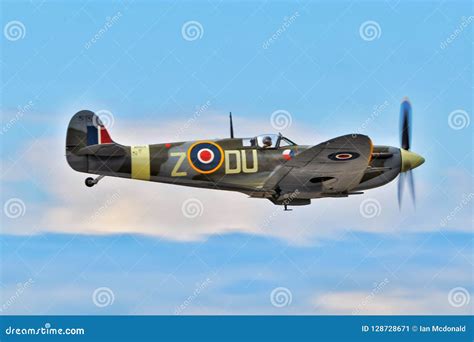 Supermarine Spitfire Fighter Plane Editorial Photo - Image of planes ...