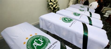 Los Cuerpos De Los Fallecidos En El Accidente Aéreo Del Chapecoense Regresan A Casa Onda Cero