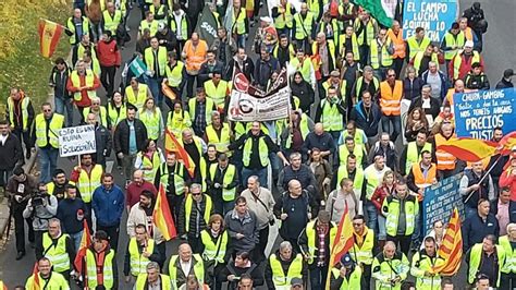 Fotos Los transportistas inician un paro indefinido en España Imágenes