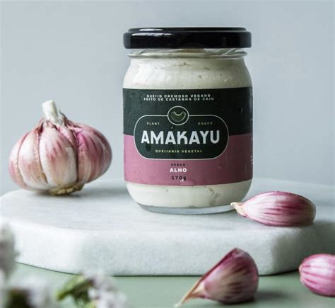 Queijo Cremoso Vegetal Sabor Alho Amakayu 170g Congelados E